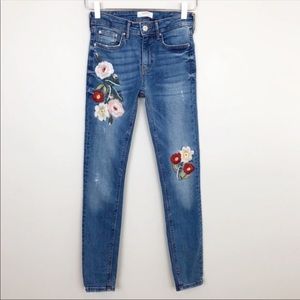 ZARA embroidered flower jeans